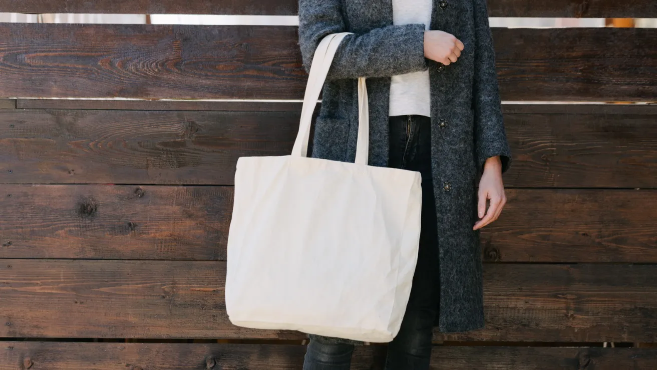 Tote bag putih untuk souvenir acara