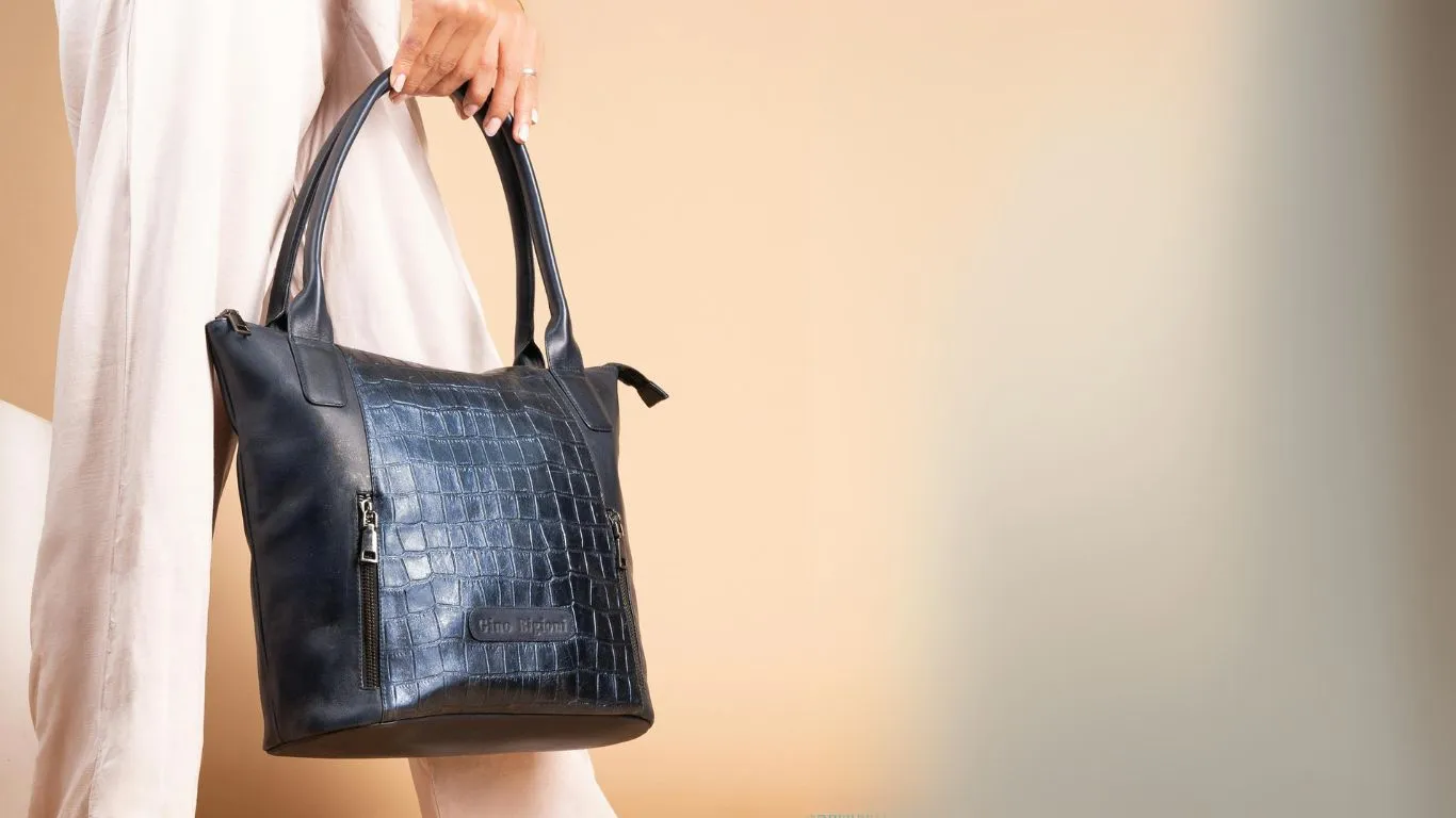 Tote bag kulit untuk keperluan kantor